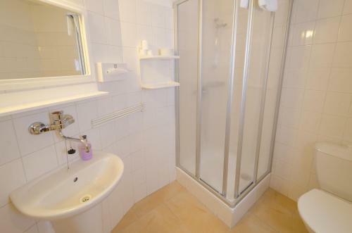 Hostal Penzion Globus