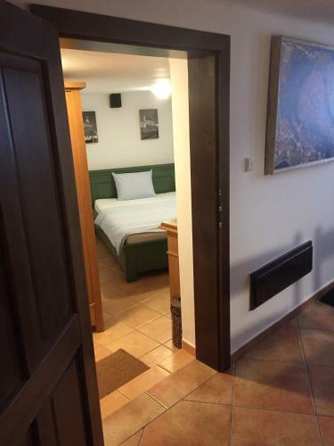 Hostal Pension Wok