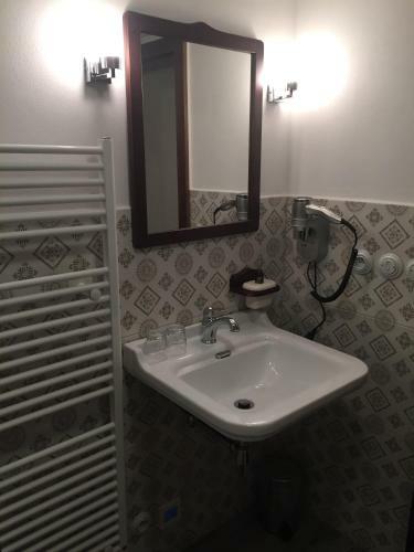 Hostal Pension Wok