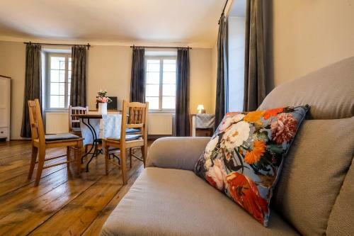 Hostal Penzion Thalleruv Dum