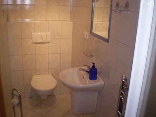 Hostal Pension Maate