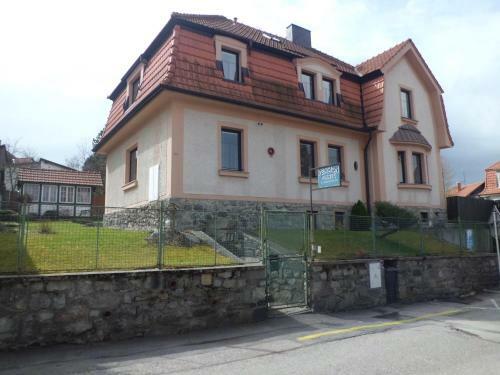 Hostal Pension Maate