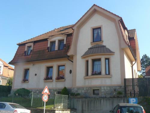 Hostal Pension Maate