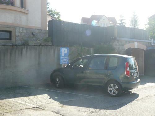 Hostal Pension Maate