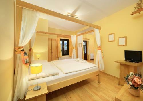 Hotel Garni My?� D�ra