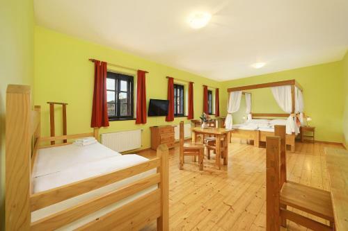 Hotel Garni My?� D�ra
