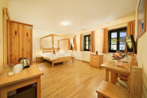 Hotel Garni My?� D�ra