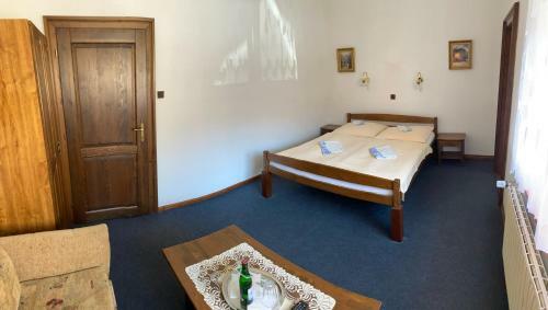 Hostal Pension Falko