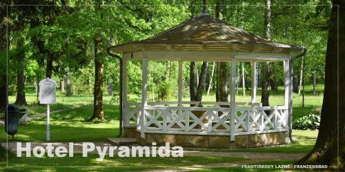 L�ze?sk� Hotel Pyramida I