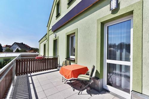 Apartamentos Pension ?esk�