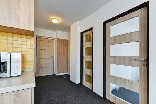 Apartamentos Pension ?esk�