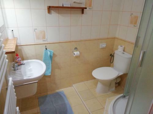 Hostal Pension Three