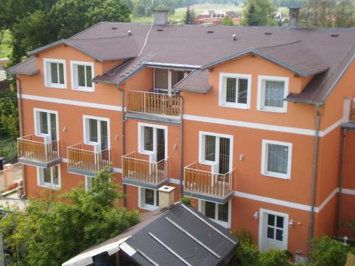 Hostal Pension Three