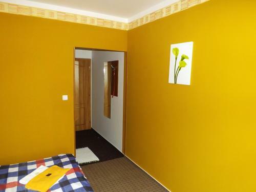 Hostal Pension Three