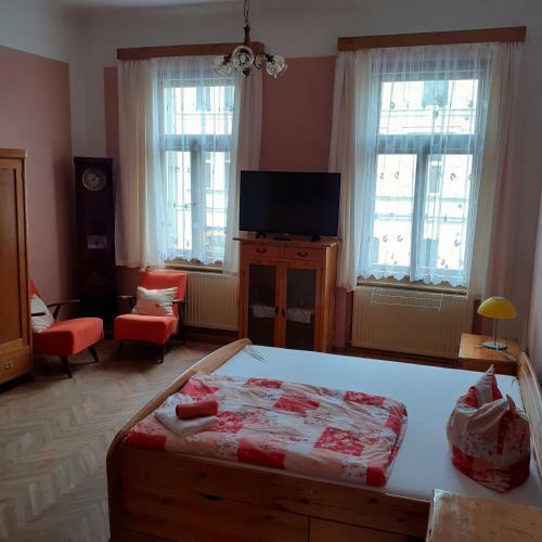 Apartma Franti?kovy L�zn?