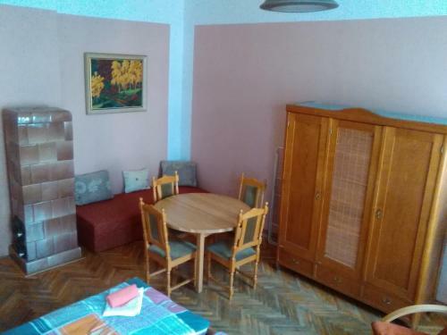 Apartma Franti?kovy L�zn?