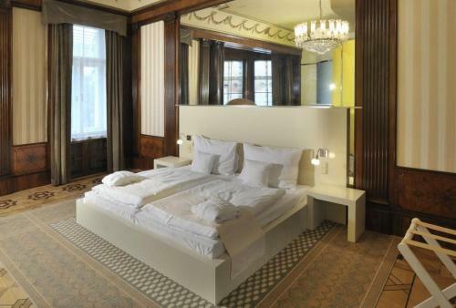 Hotel Okresn� D?m