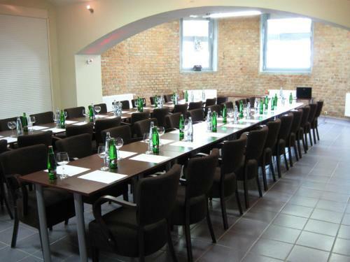 Hotel Okresn� D?m