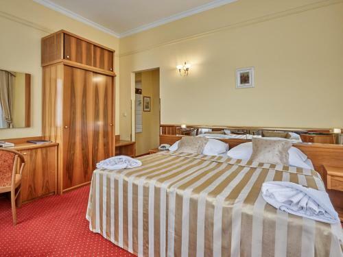 Hotel Sirius