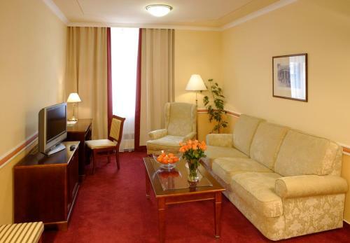 Hotel Embassy