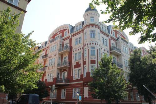 Jurincom Apartments