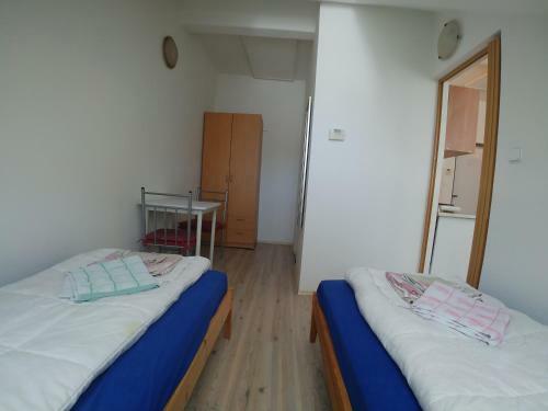 Albergue Kv Apartmans Var?avsk�