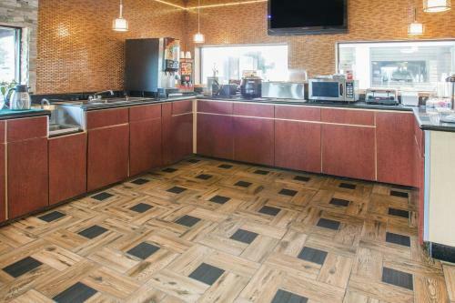 Motel Super 8 Van Buren