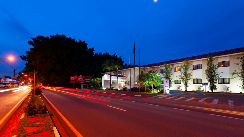 Hotel Matiz Bar�o Geraldo