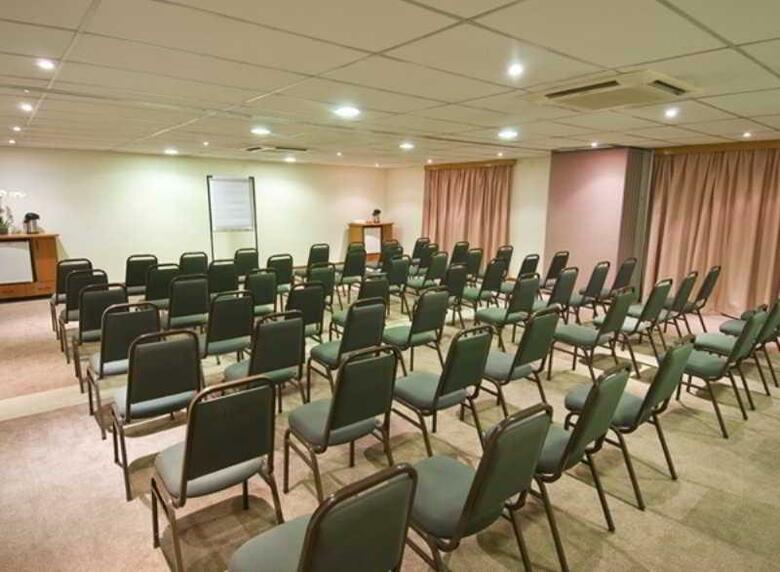 Hotel Matiz Bar�o Geraldo