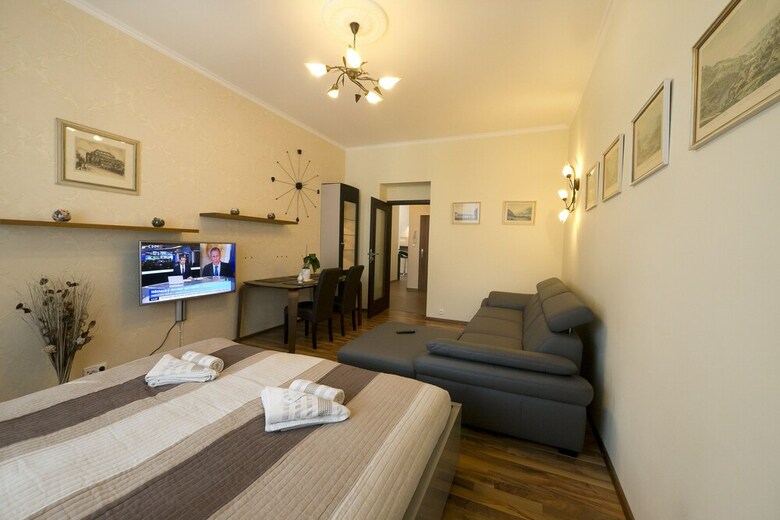 Apartment - Karla Capka Street
