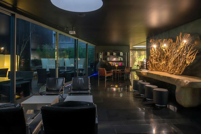 Hotel Double Tree Hilton Fontana