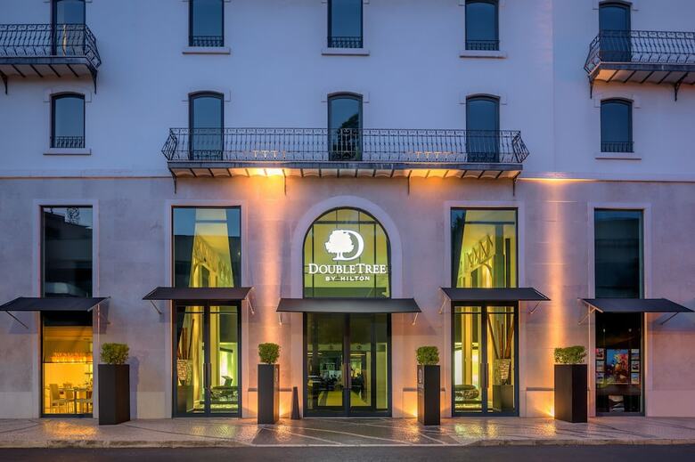 Hotel Double Tree Hilton Fontana