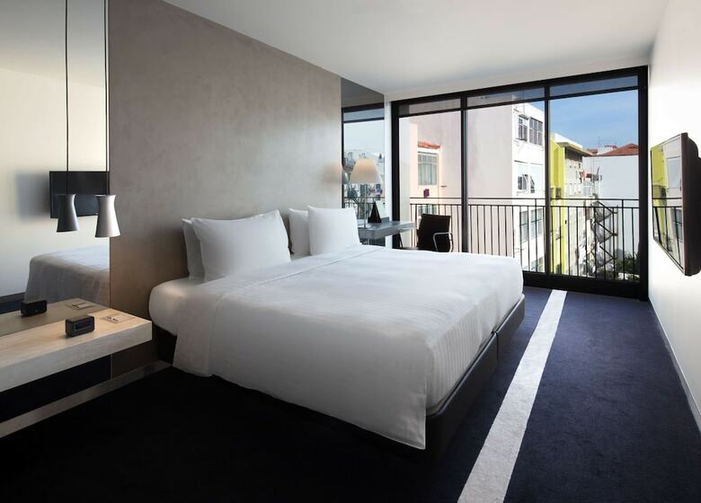 Hotel Double Tree Hilton Fontana