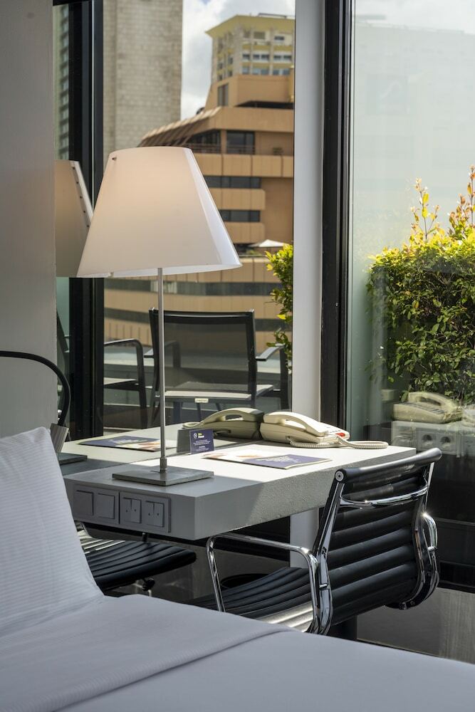 Hotel Double Tree Hilton Fontana