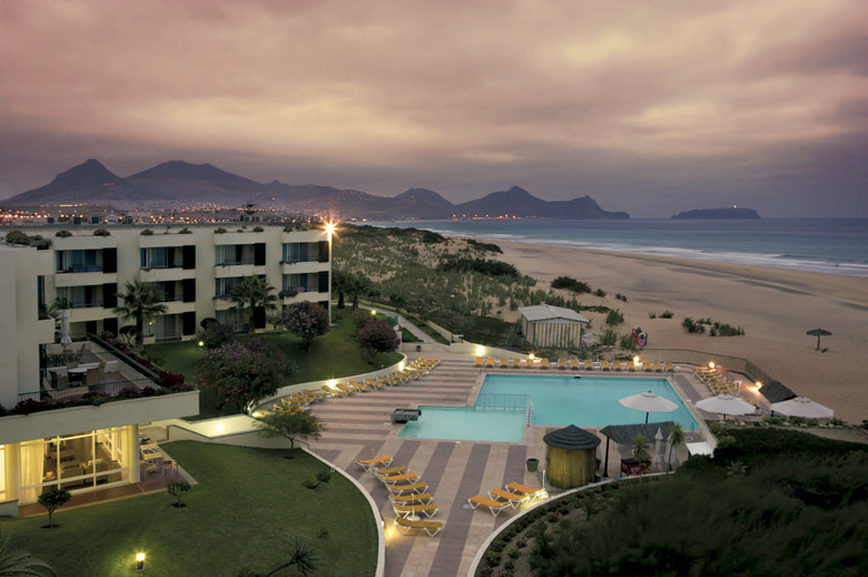 Aparthotel Vila Baleira Suites
