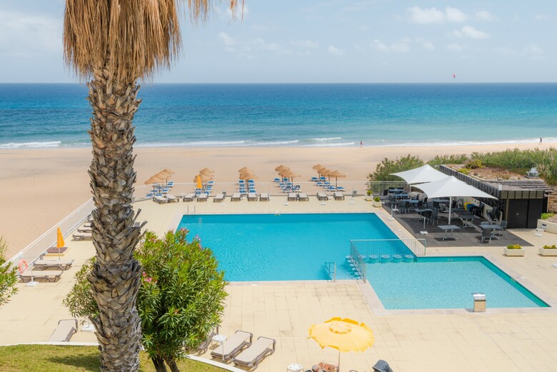 Aparthotel Vila Baleira Suites