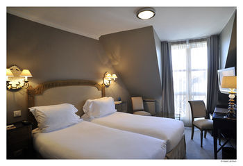 De La Treille Hotel