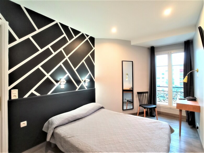 Hotel H33 H�tel