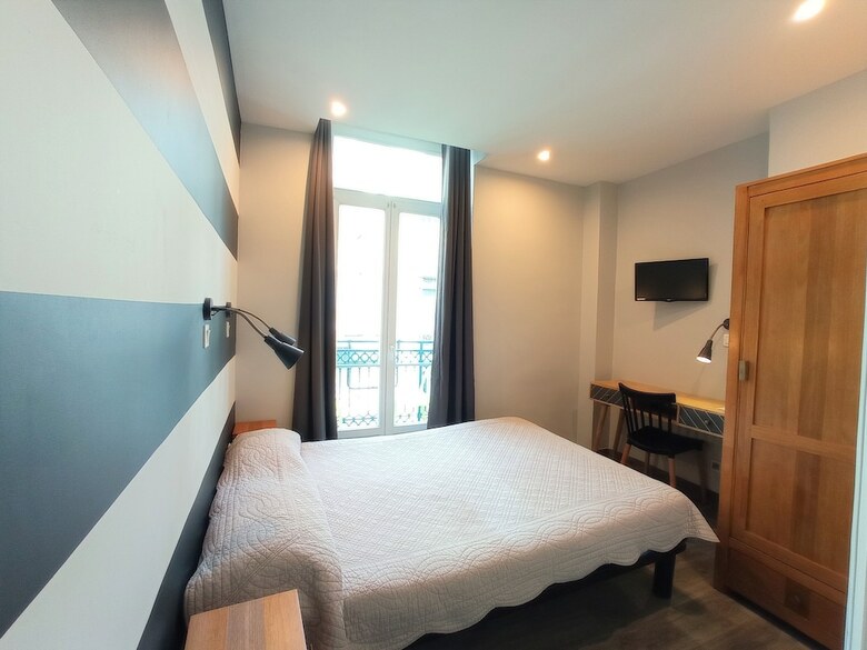 Hotel H33 H�tel