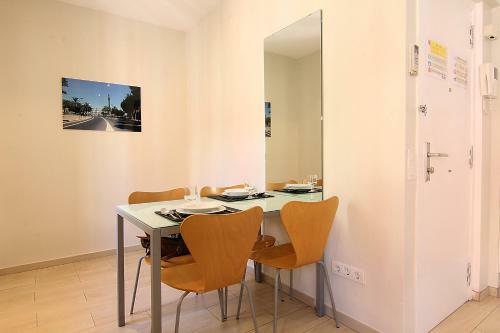 Classbedroom Apartments I