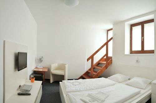 Hostal Pension Pod V??�