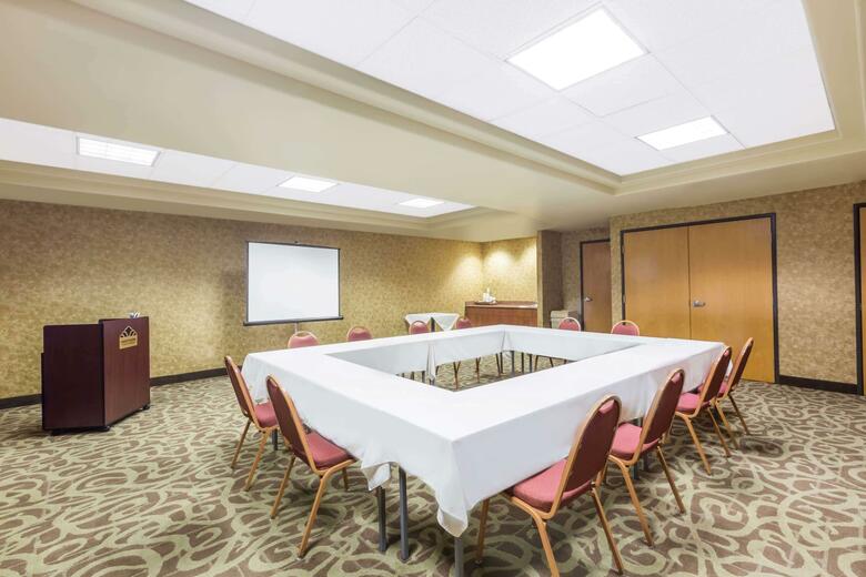 Hotel Hawthorn Suites By Wyndham-oakland/alameda