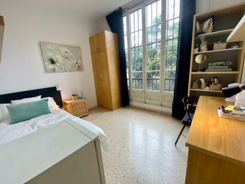 Albergue Barcelona Housing Student