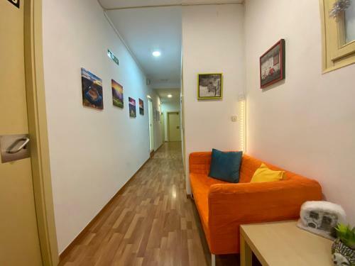Albergue Barcelona Housing Student