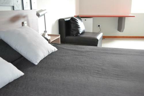 Bed & Breakfast Ca�as Suites Urbanas