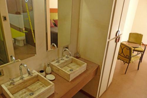 Bed & Breakfast Ca�as Suites Urbanas