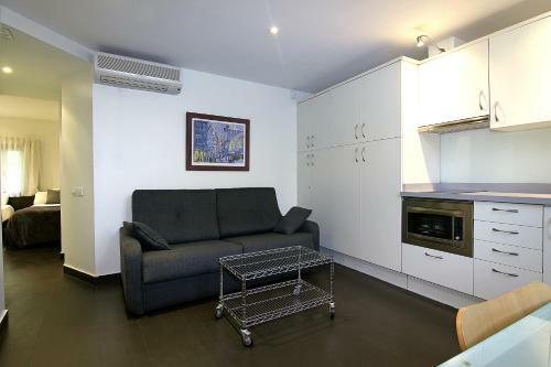 Classbedroom Apartments II