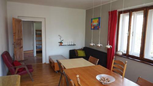 Hostal Holiday House Mal� Sk�la