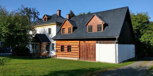 Hostal Holiday House Mal� Sk�la