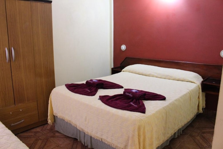 Residencial Noelia Hostel